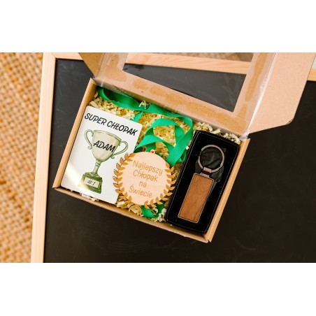 Prezent na Dzień Chłopaka magnes brelok medal