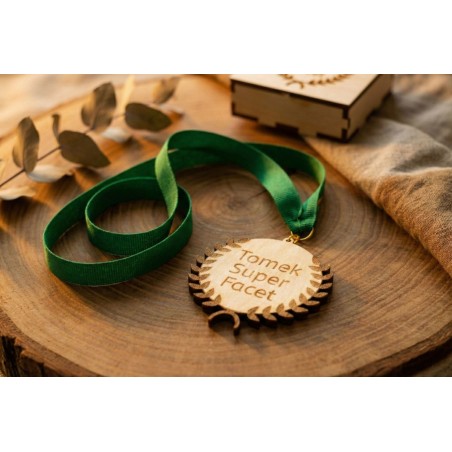 Prezent Dzień Kobiet MEDAL DZIEŃ MĘŻCZYZNY PERSONALIZACJA