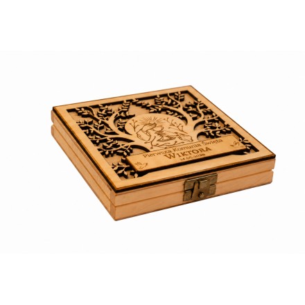 Prezent KOMUNIA PUDEŁKO NA SZTABKĘ ZŁOTA GRAWER PERSONALIZACJA - KSANTYNA.pl